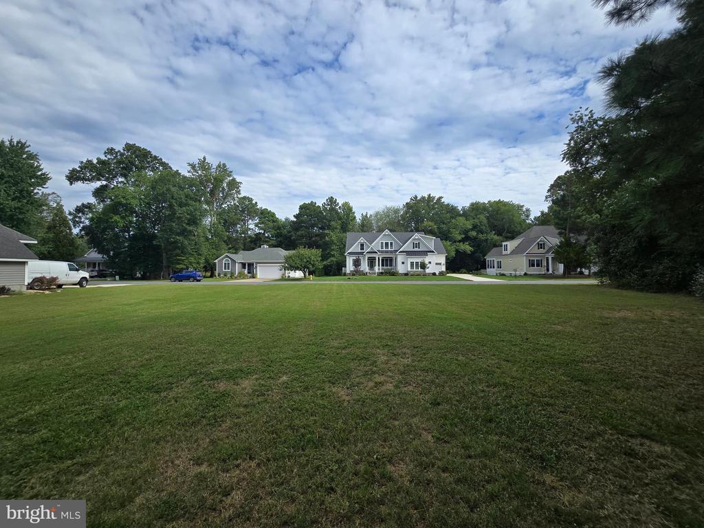 636 BETHANY LOOP