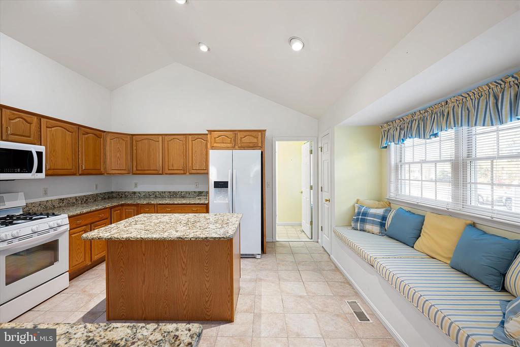 670 BETHANY LOOP
