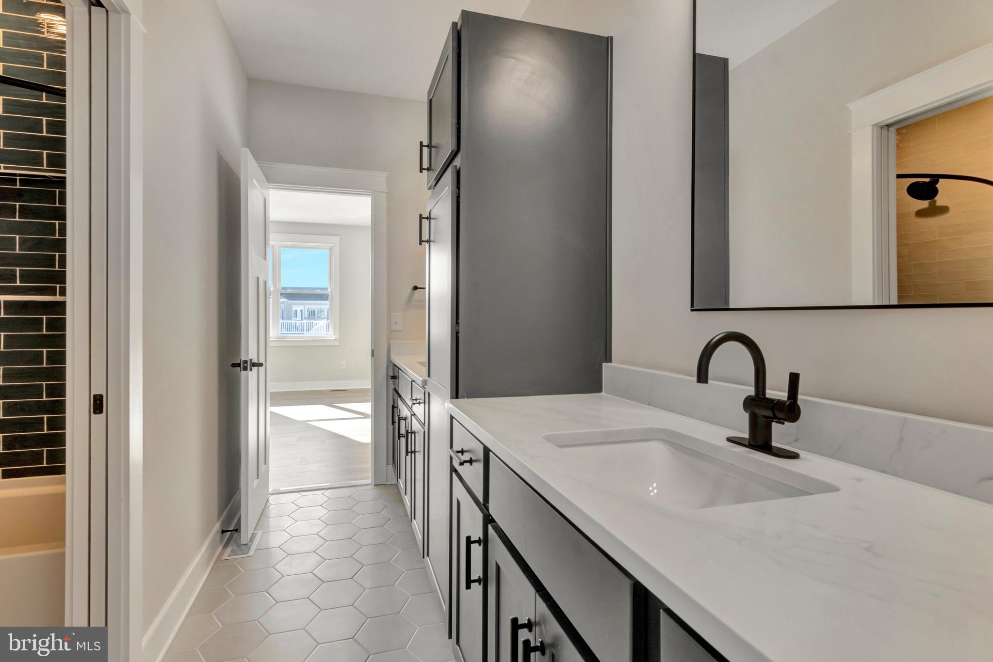 24 W ATLANTIC STREET