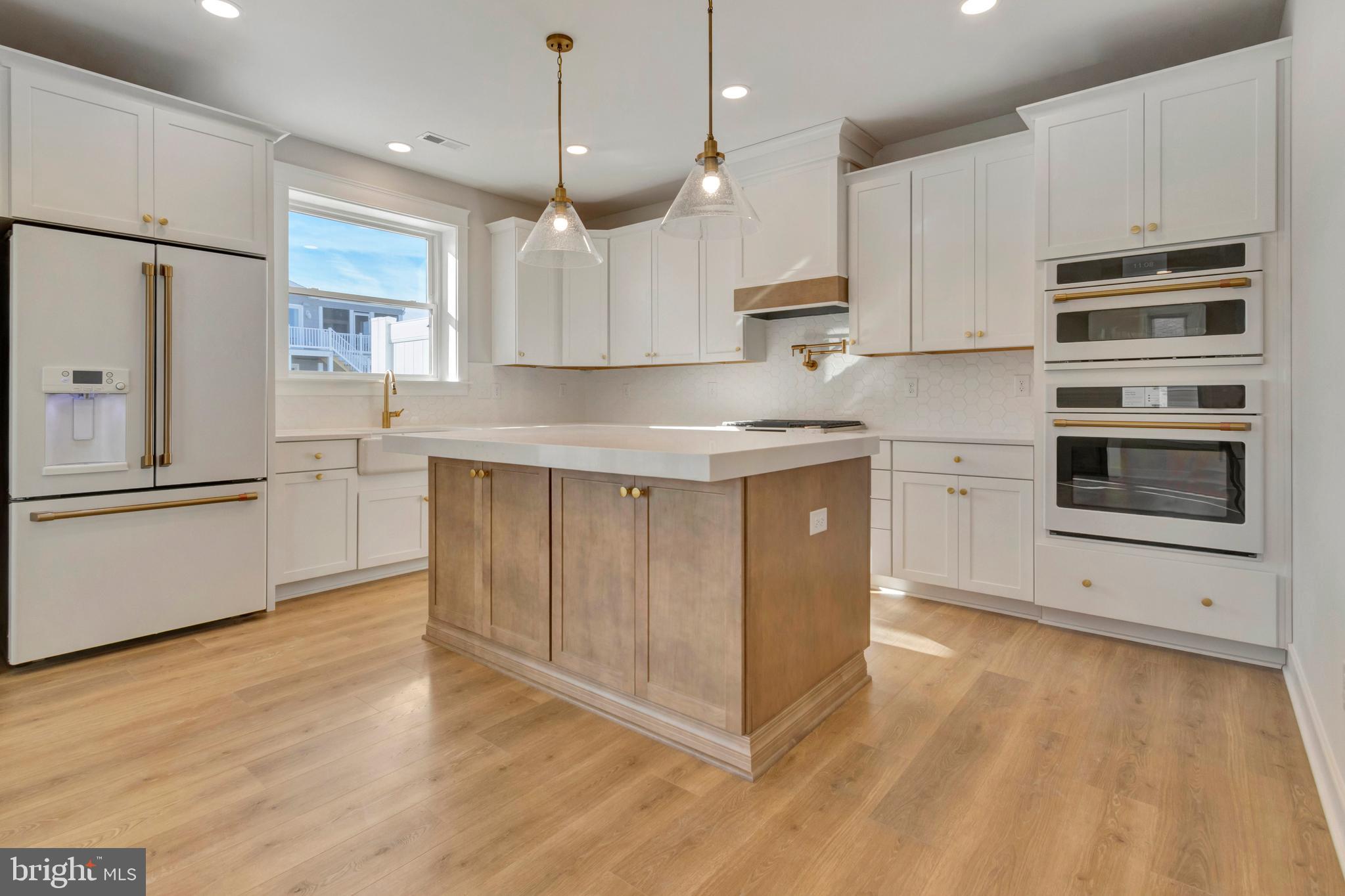 24 W ATLANTIC STREET