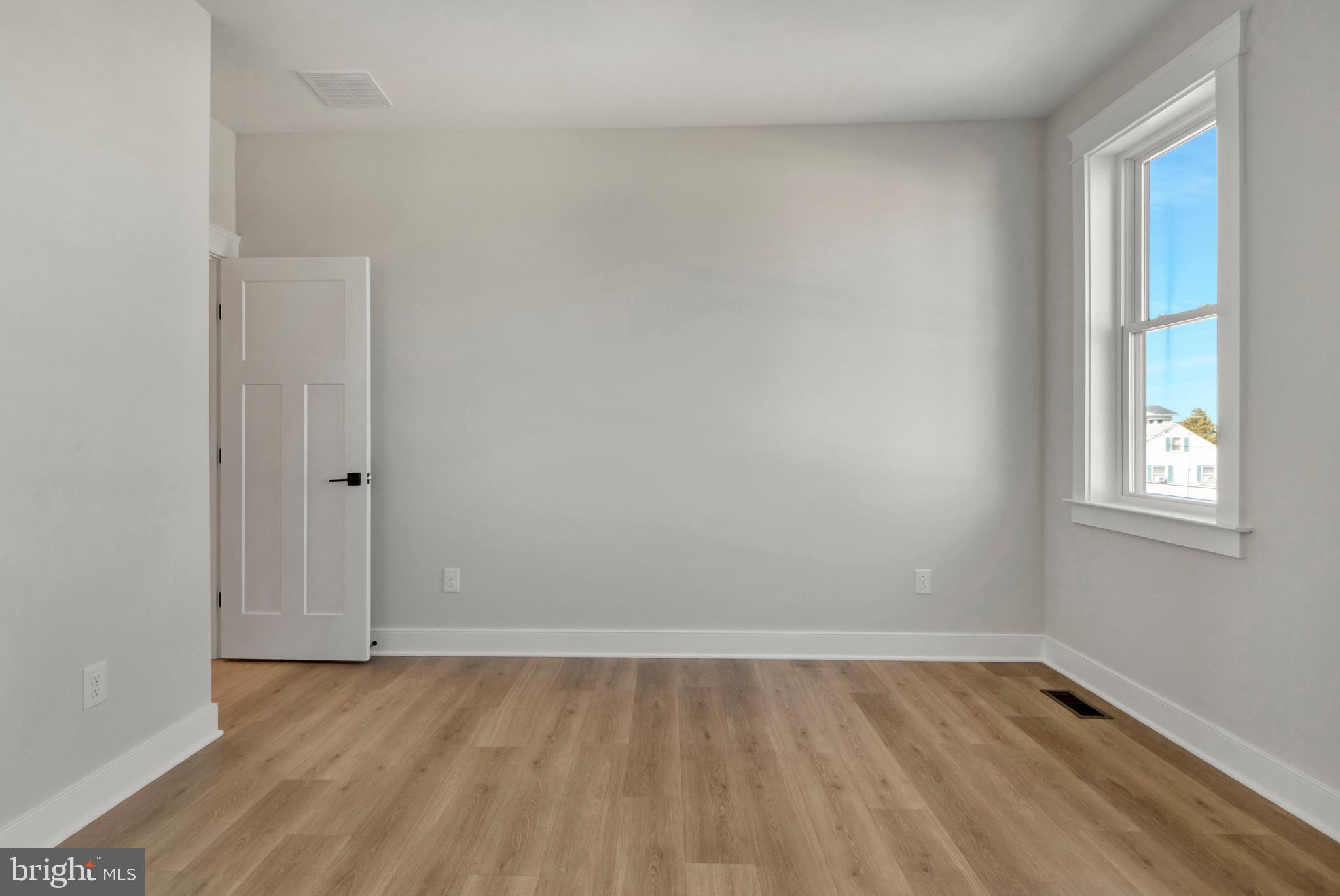 24 W ATLANTIC STREET