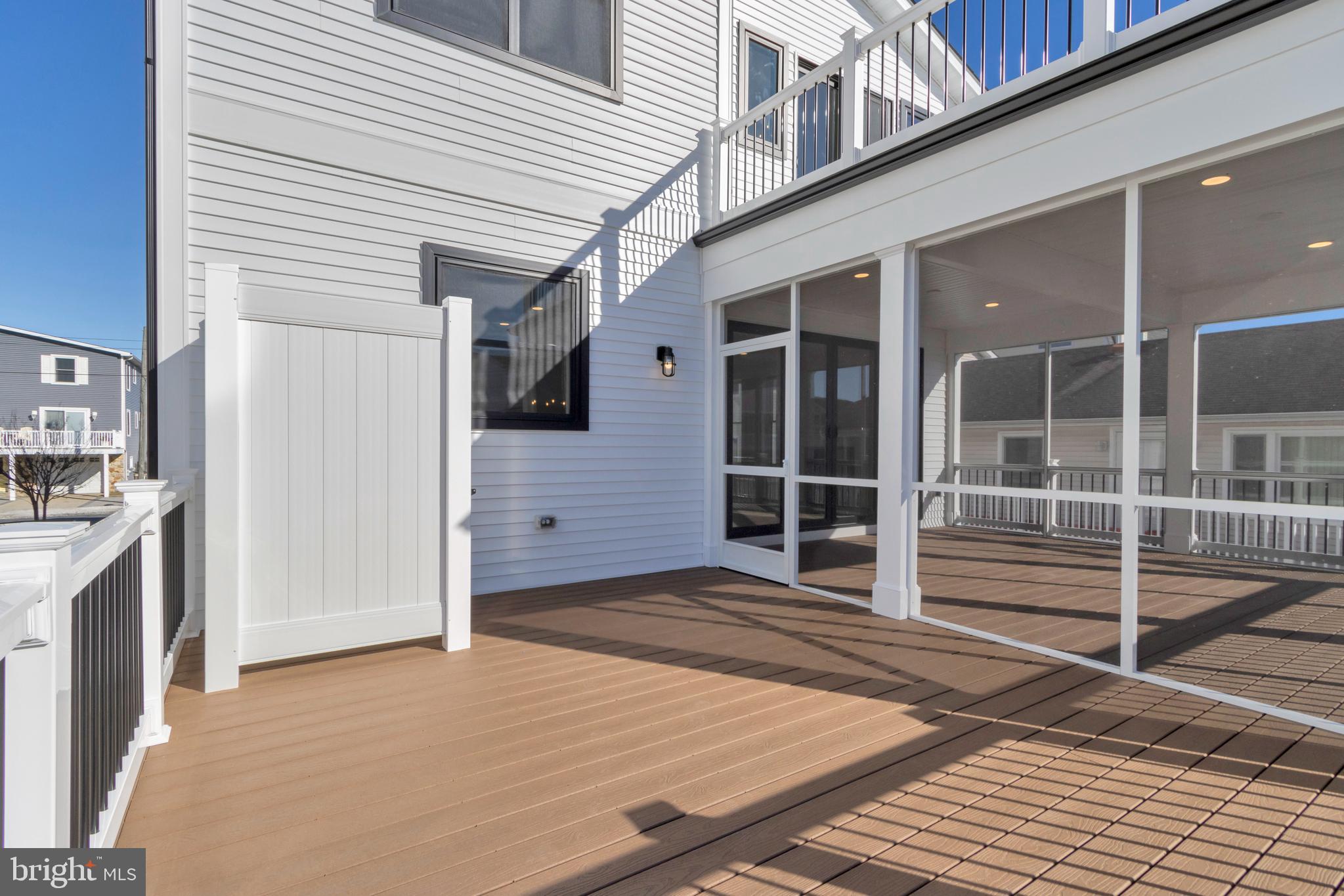 24 W ATLANTIC STREET