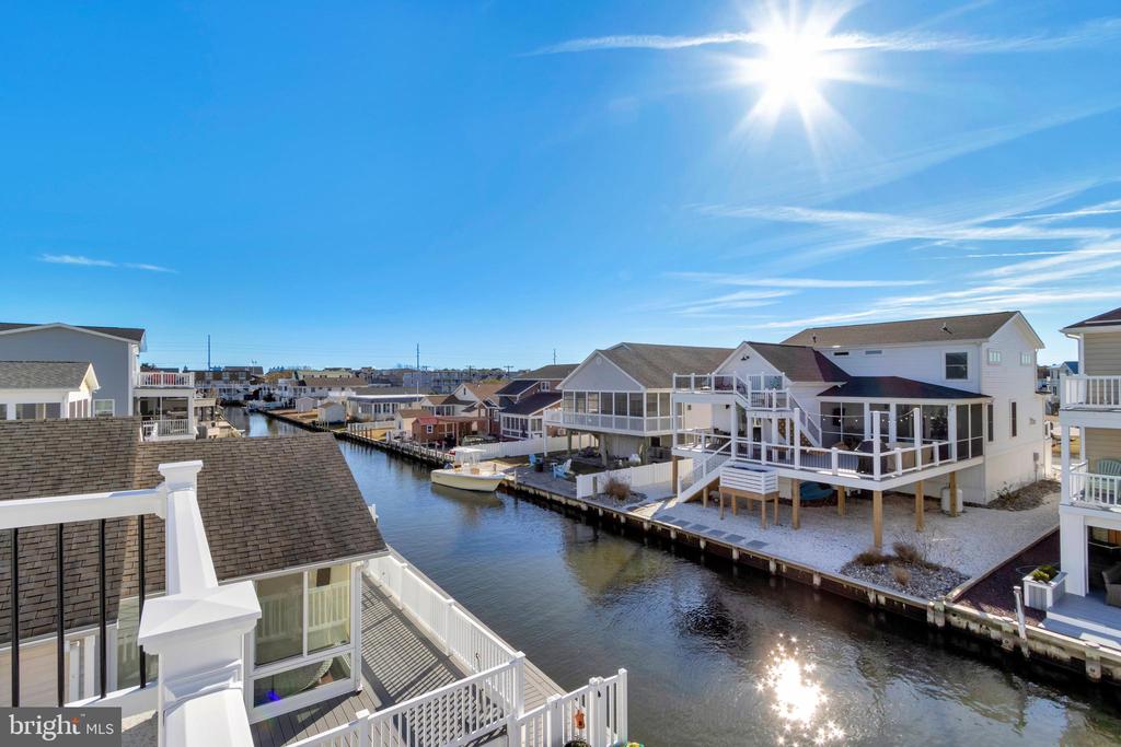 24 W ATLANTIC STREET