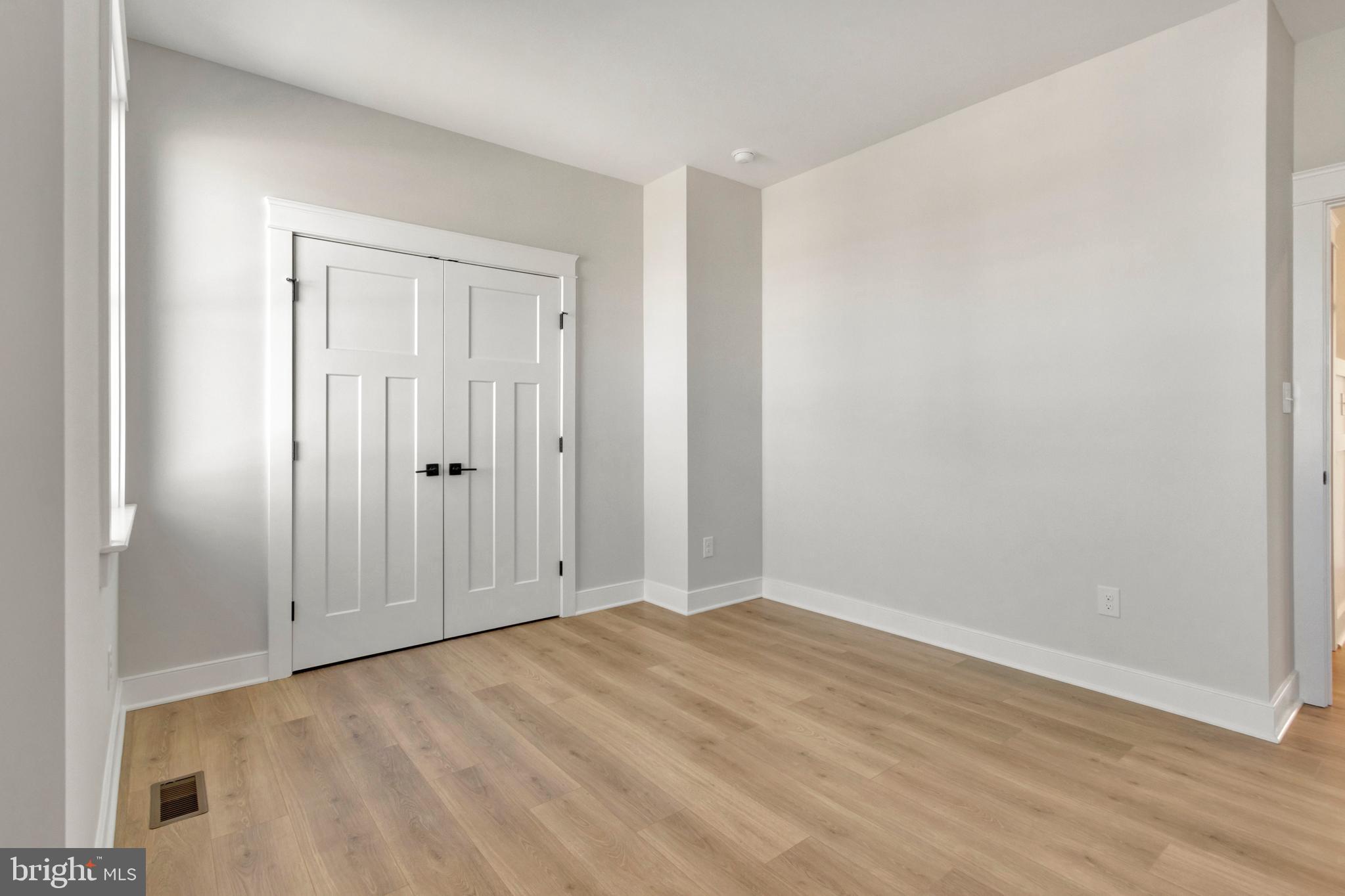 24 W ATLANTIC STREET