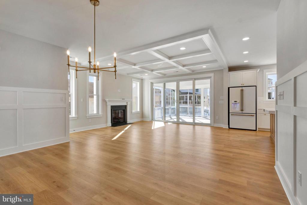 24 W ATLANTIC STREET