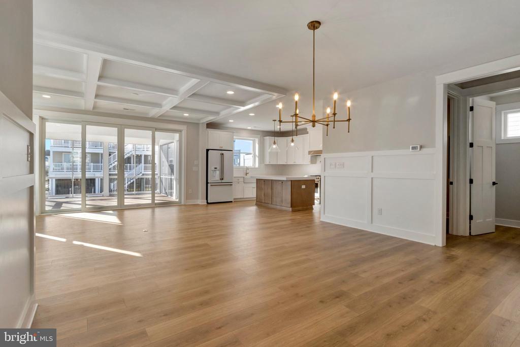 24 W ATLANTIC STREET