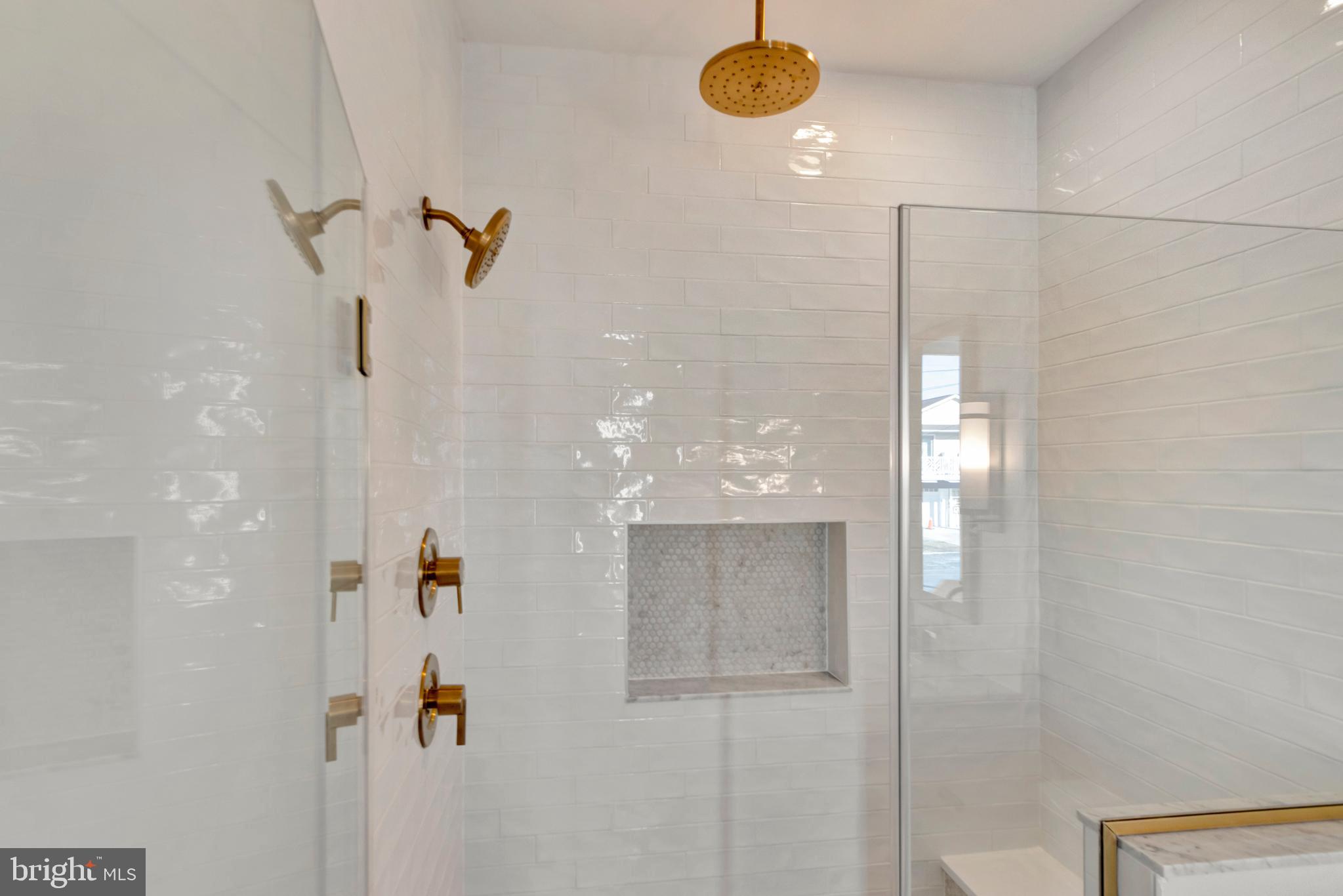 24 W ATLANTIC STREET