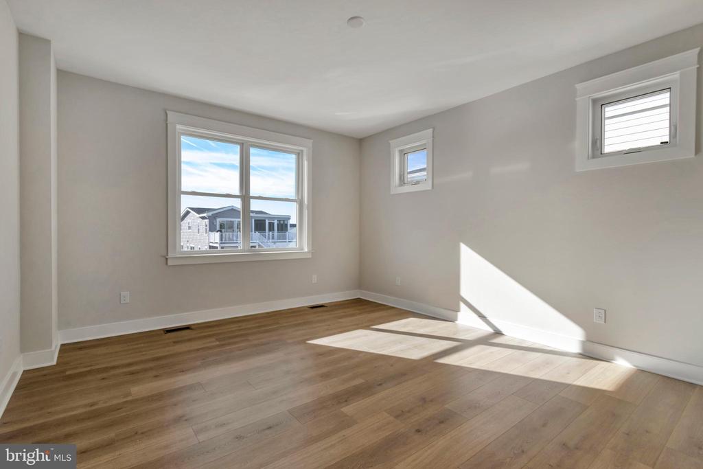 24 W ATLANTIC STREET