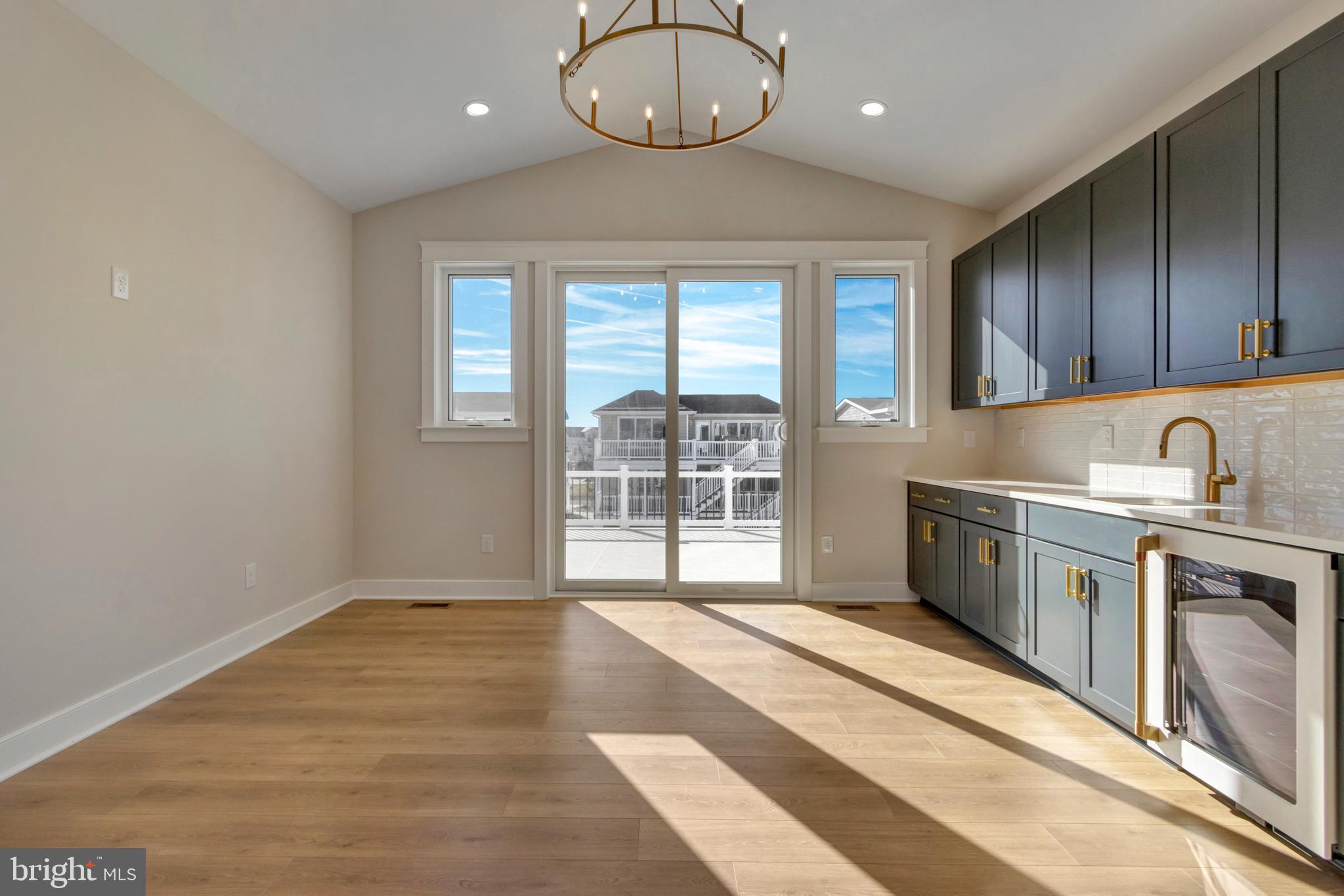 24 W ATLANTIC STREET