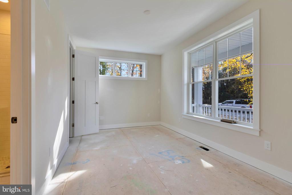 655 BETHANY LOOP