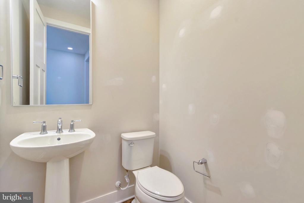 655 BETHANY LOOP