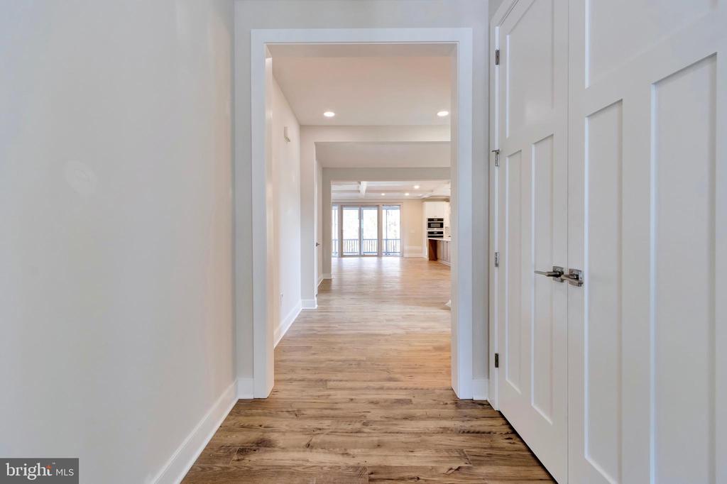 655 BETHANY LOOP