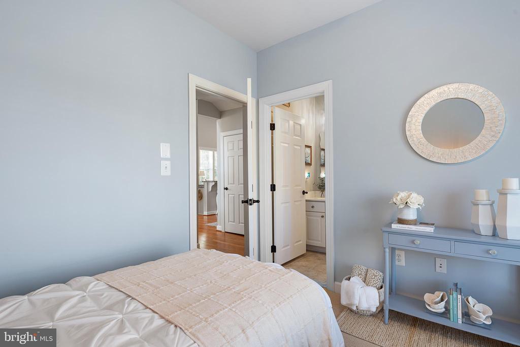 30919 FRESH POND