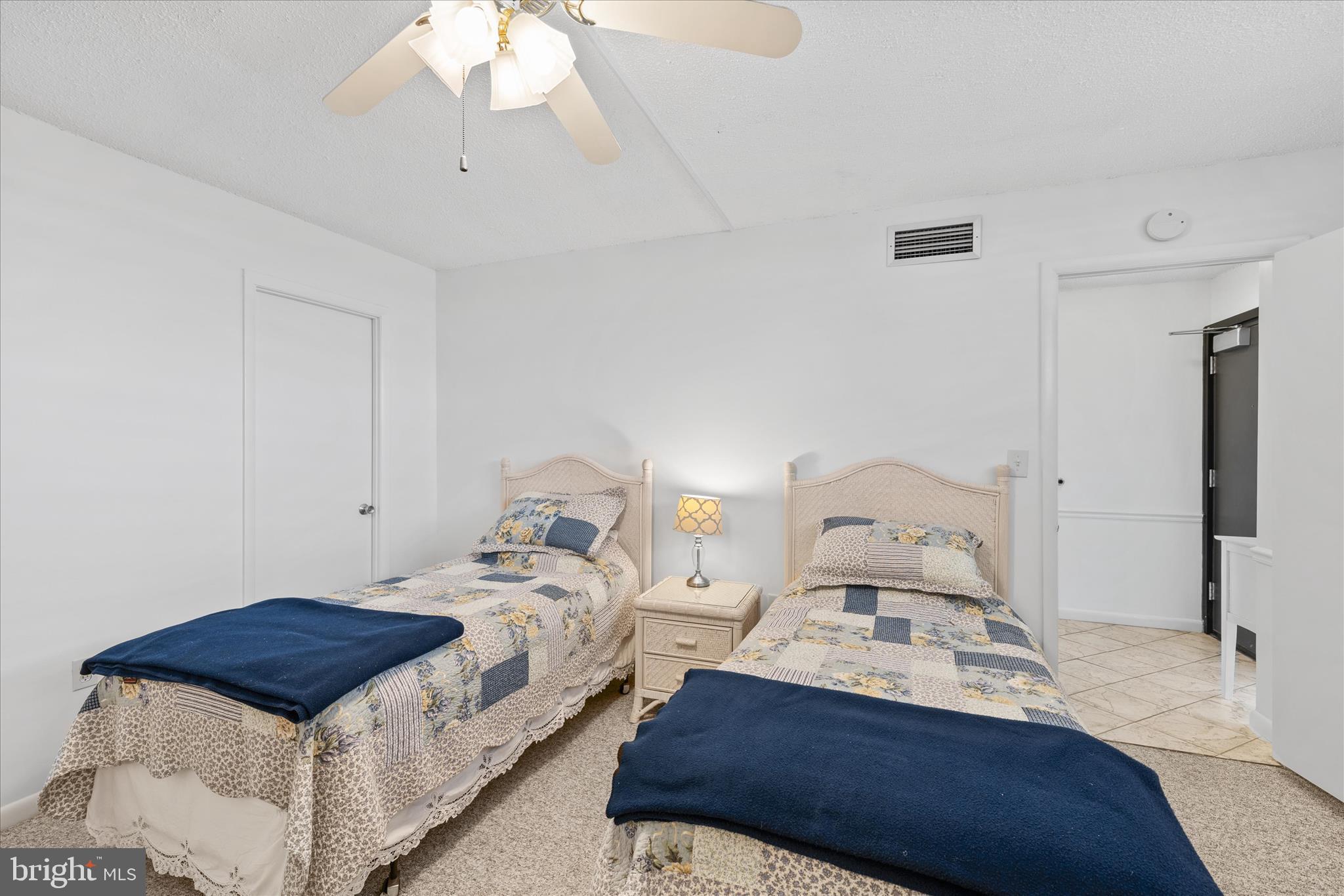 603N EDGEWATER HOUSE 603N