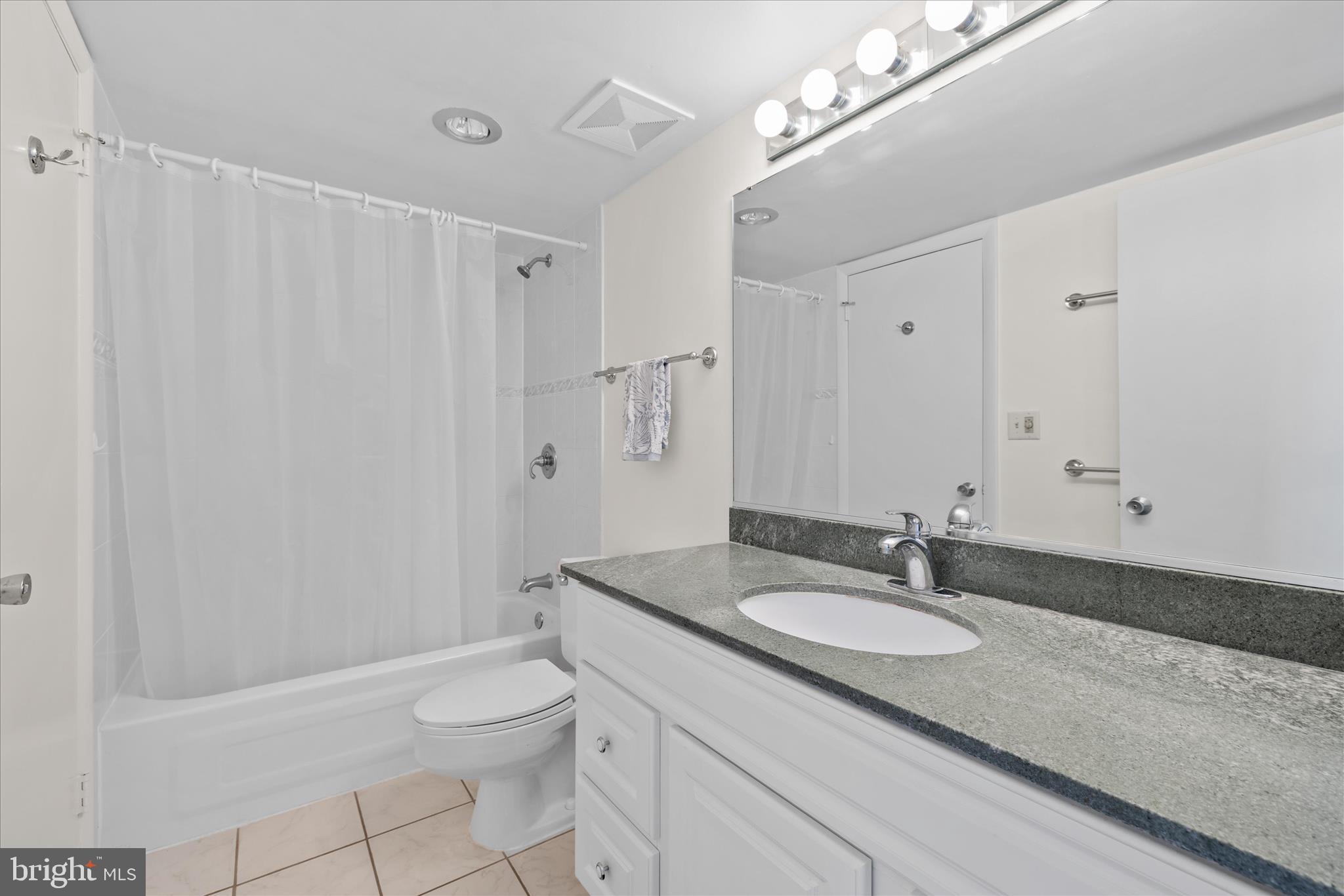 603N EDGEWATER HOUSE 603N