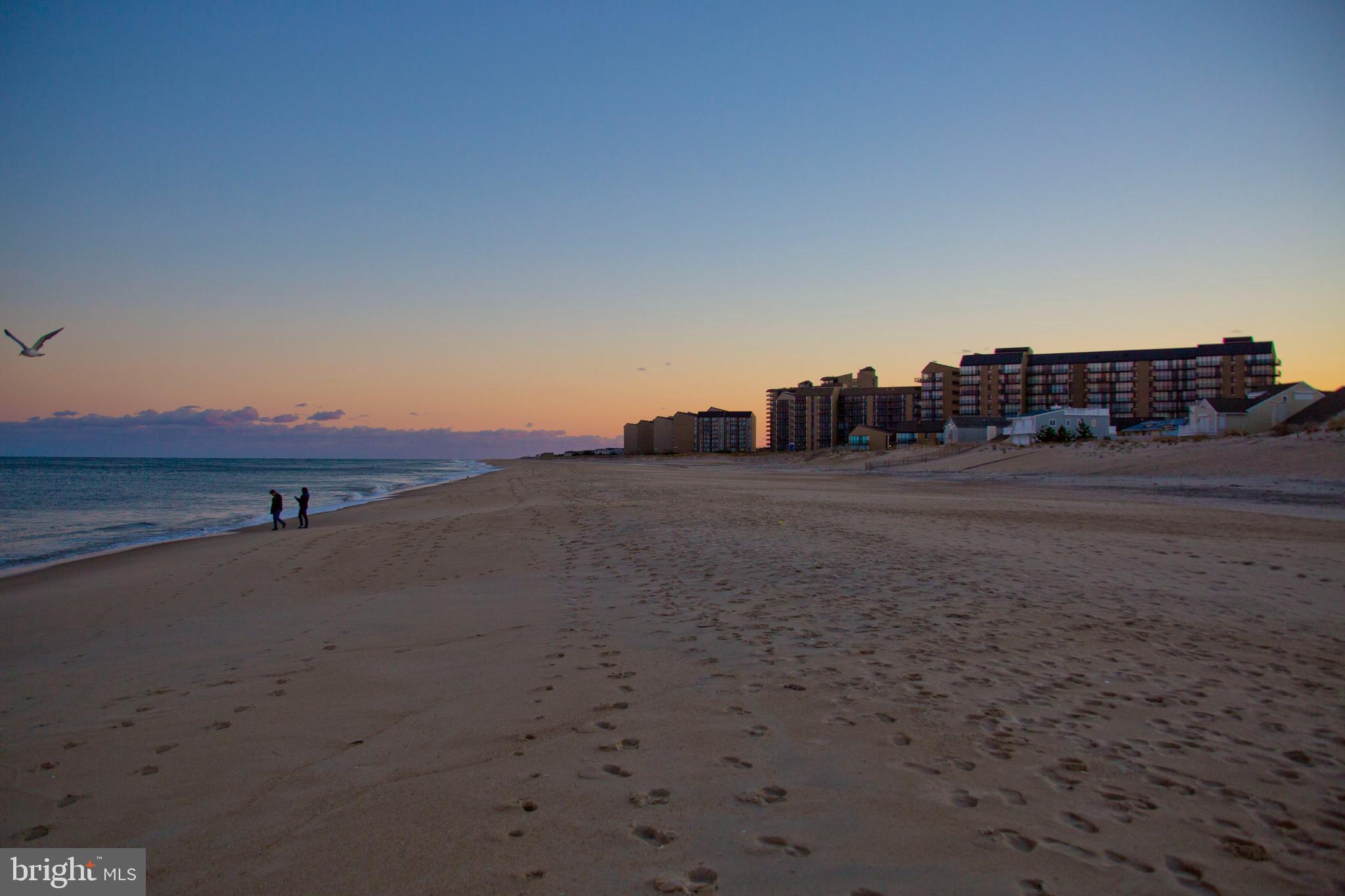 603N EDGEWATER HOUSE 603N