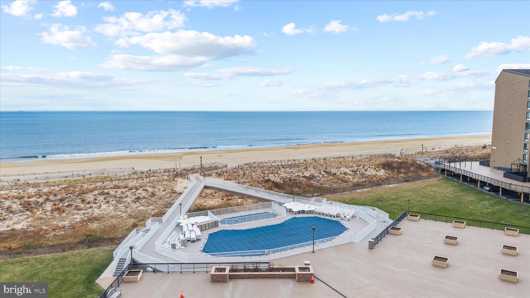 603N EDGEWATER HOUSE 603N