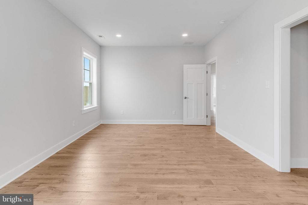 37828 CEDAR ROAD