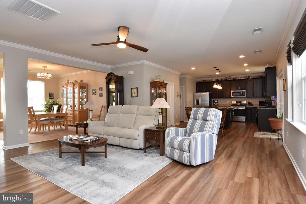 26468 E OLD GATE DRIVE