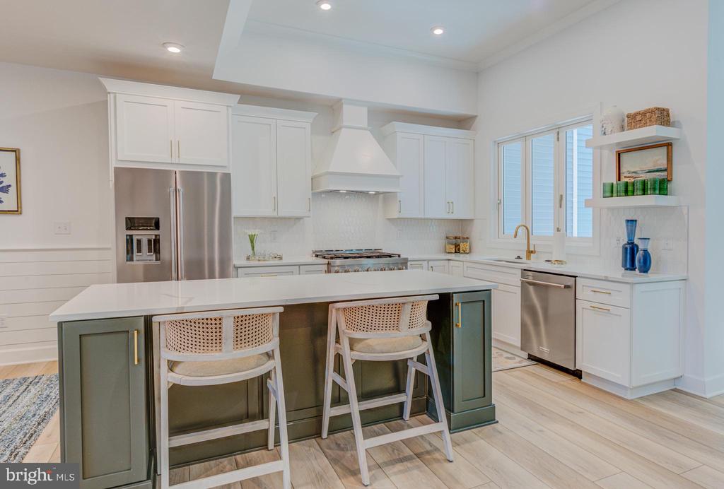 21520 CATTAIL DRIVE