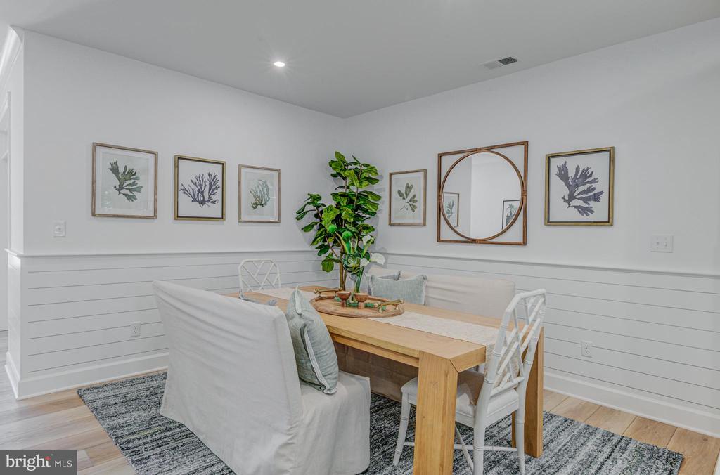 21520 CATTAIL DRIVE