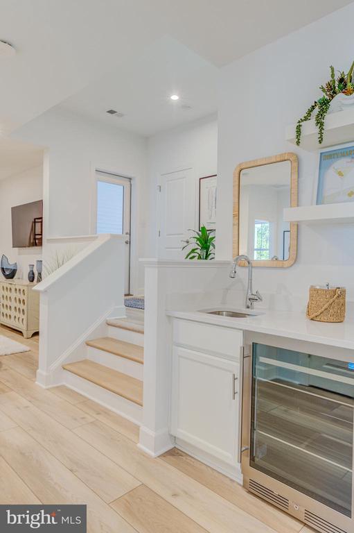 21520 CATTAIL DRIVE