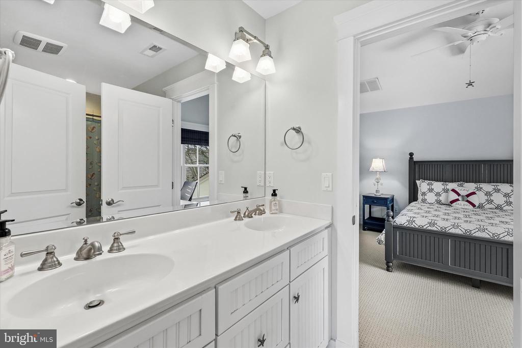 36041 INDIGO BUNTING COURT