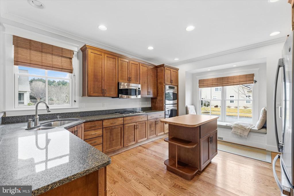 36041 INDIGO BUNTING COURT