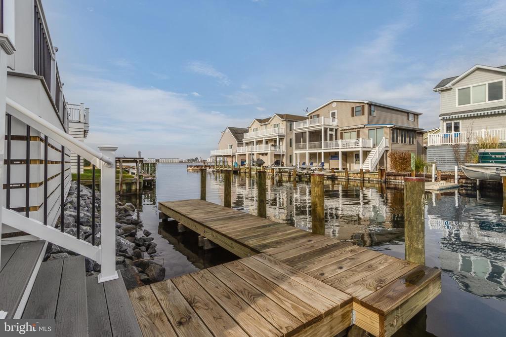 57 BAYSIDE DRIVE