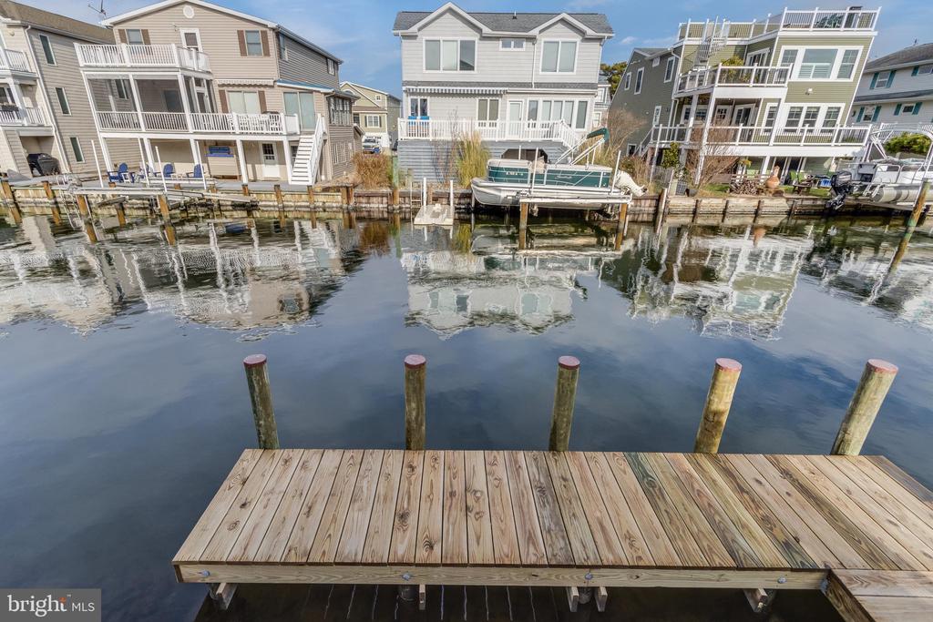 57 BAYSIDE DRIVE
