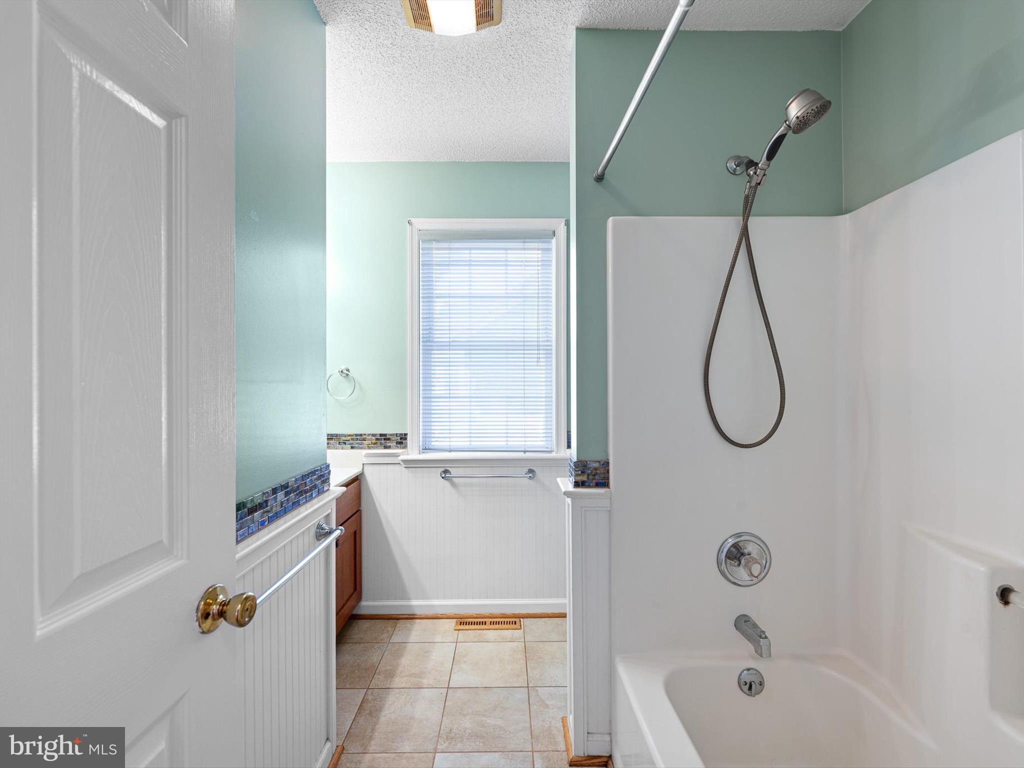 38280 WATERWAY DRIVE