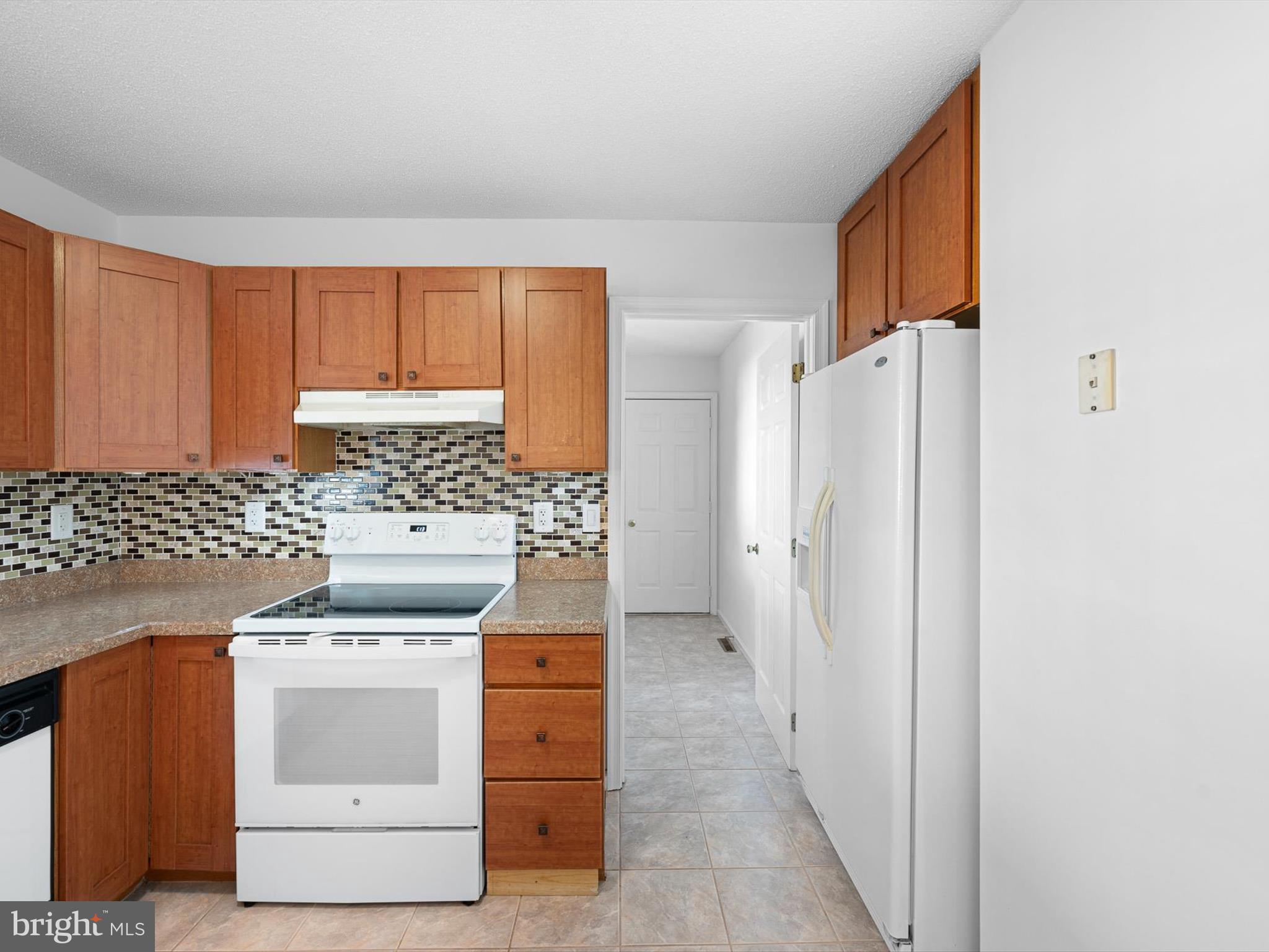 38280 WATERWAY DRIVE