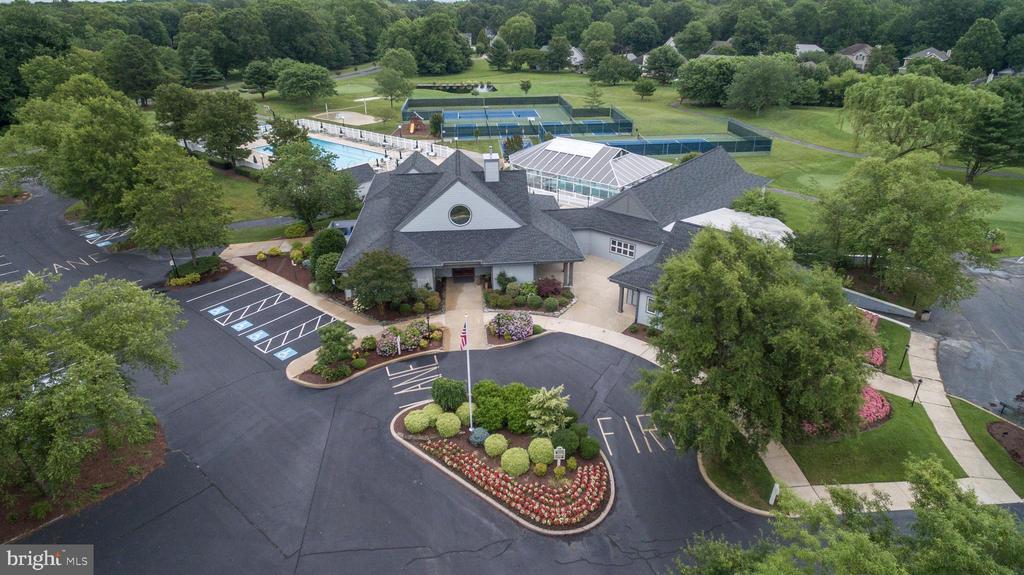 305 DRAKE DRIVE