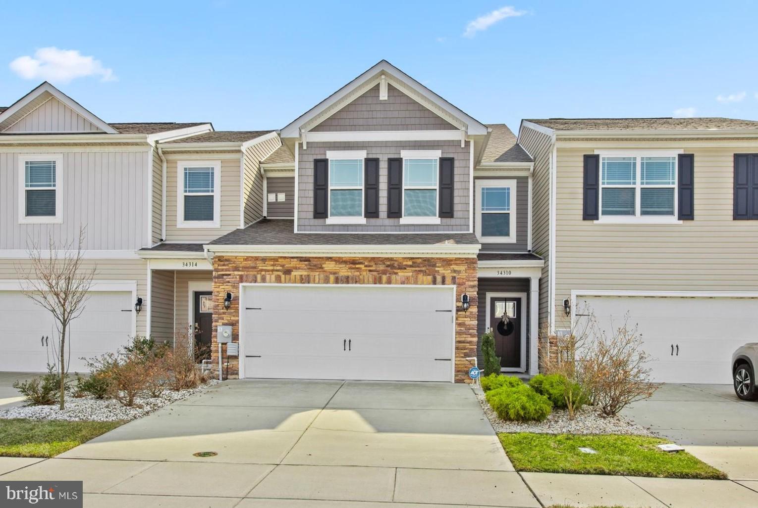 34310 GOOSEBERRY AVENUE