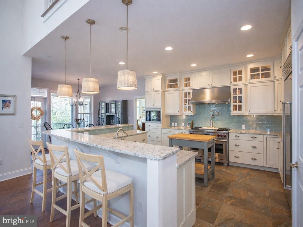 132 W SHORE DRIVE