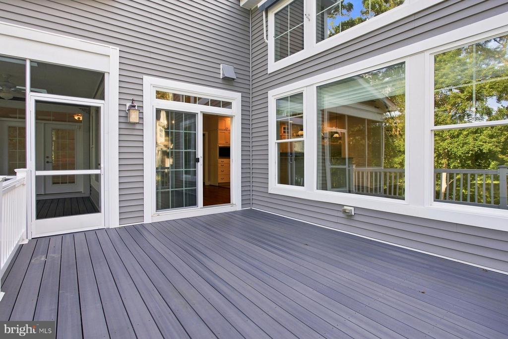 132 W SHORE DRIVE