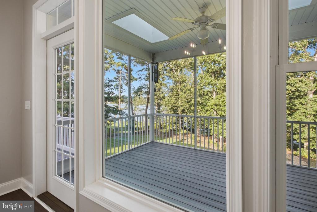 132 W SHORE DRIVE