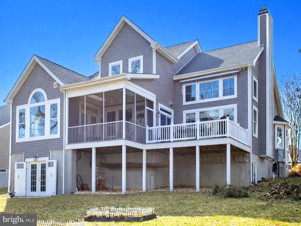 132 W SHORE DRIVE