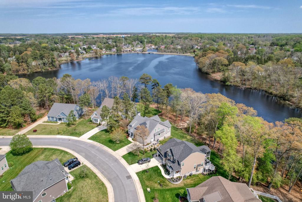 132 W SHORE DRIVE