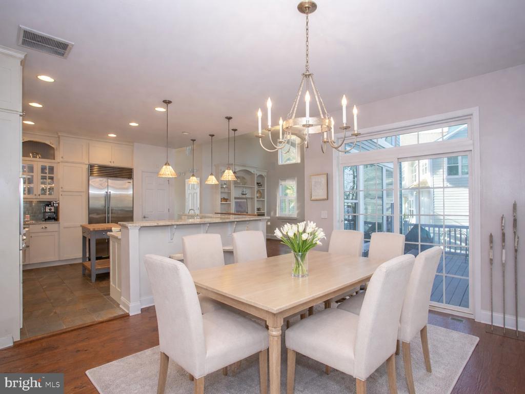 132 W SHORE DRIVE