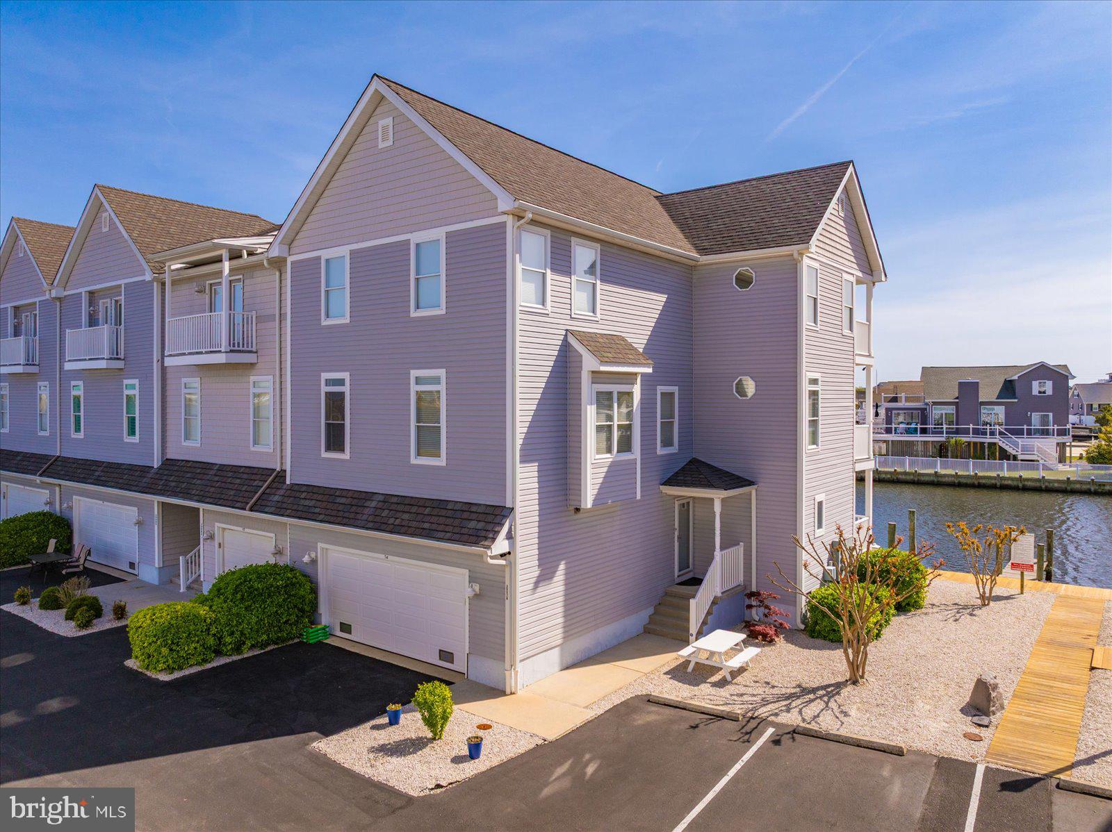 39078 BEACON DRIVE 18