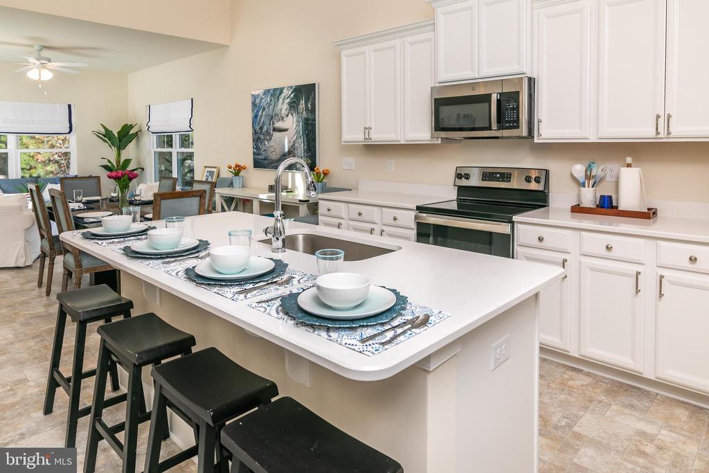 614 BETHANY LOOP