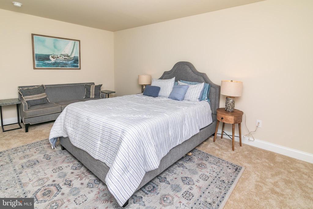 614 BETHANY LOOP