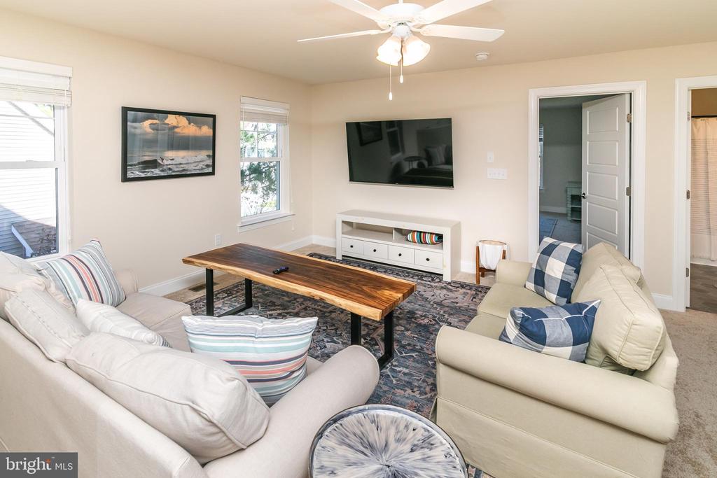 614 BETHANY LOOP