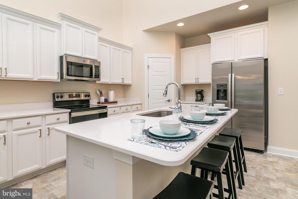 614 BETHANY LOOP