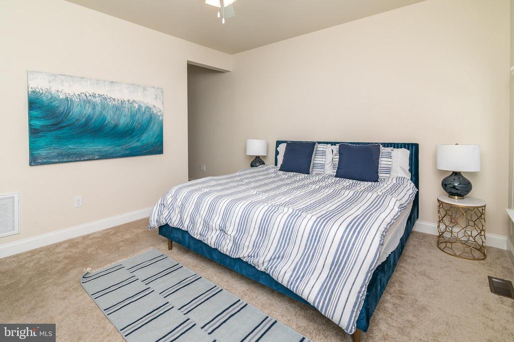 614 BETHANY LOOP