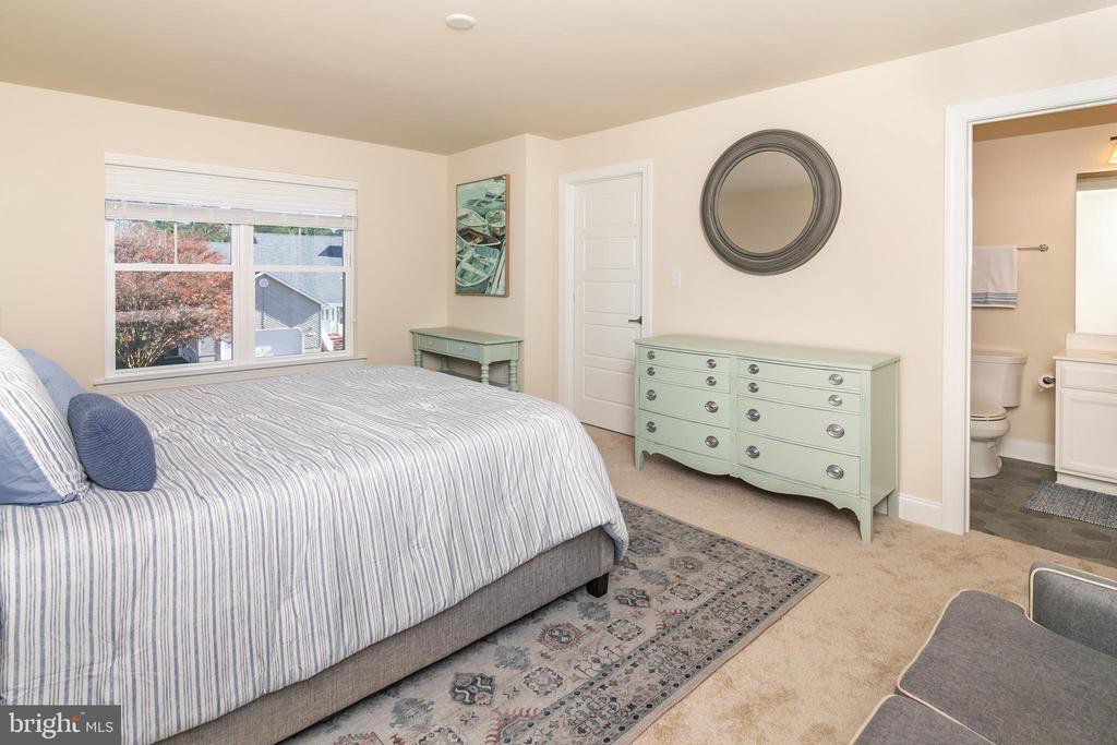 614 BETHANY LOOP