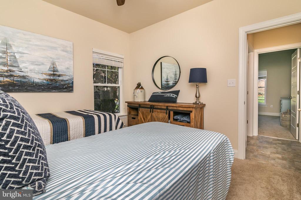 614 BETHANY LOOP