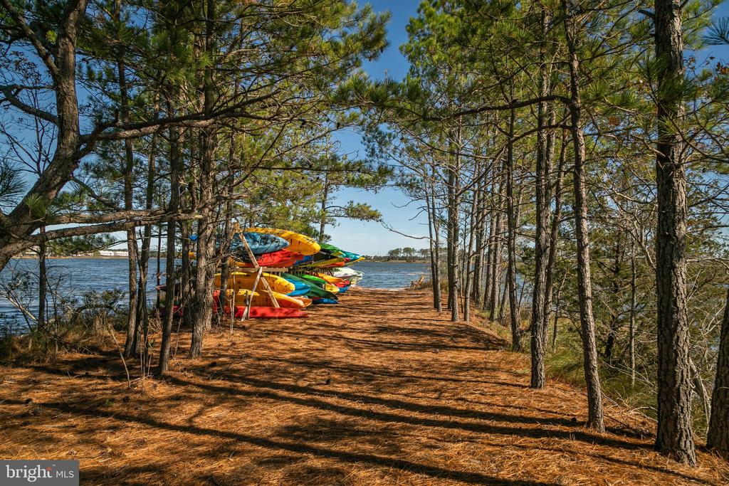 614 BETHANY LOOP