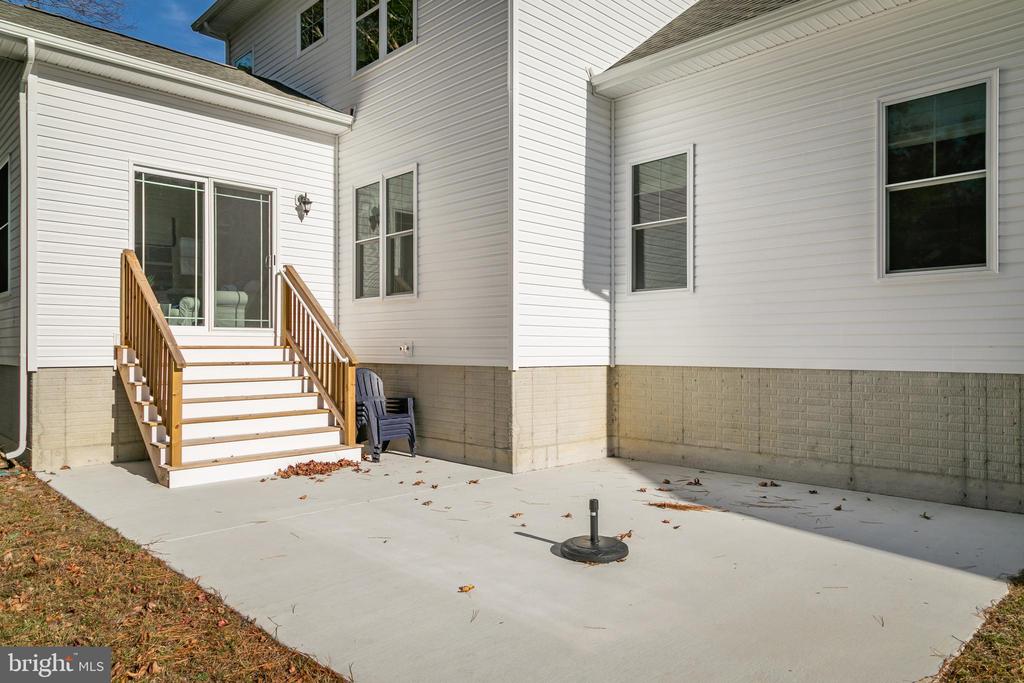 614 BETHANY LOOP